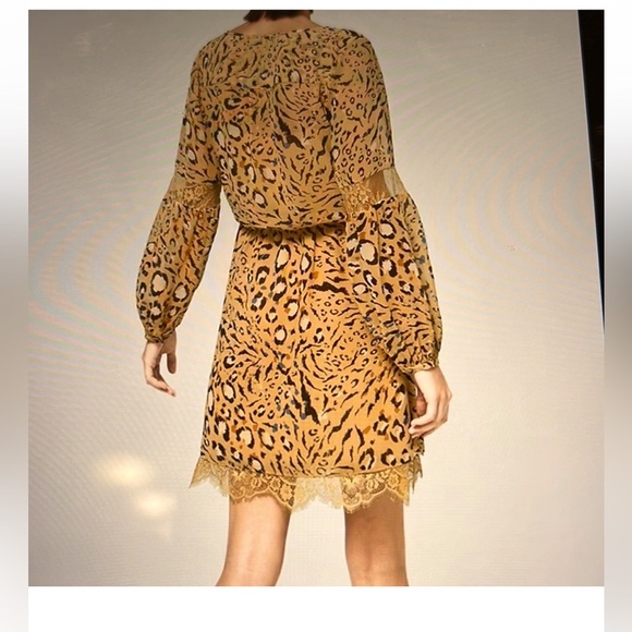 WHBM Leopard Print Blouson Dress. - Picture 2 of 9